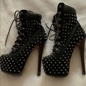 Zigi NY Studded boots